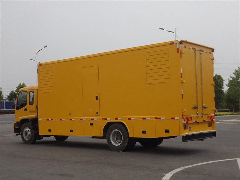 大祥租赁发电机-柴油发电机组机房烟管的布置与安装